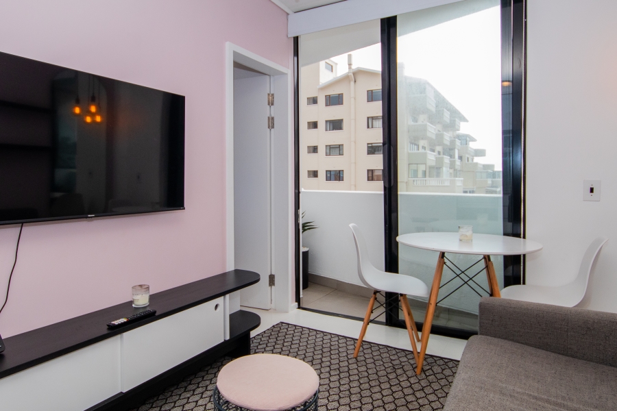 1 Bedroom Property for Sale in Sea Point Western Cape